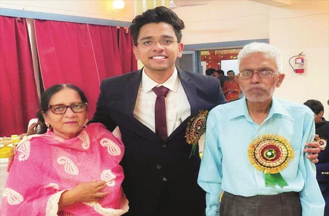 Asad Zuberi with his parents